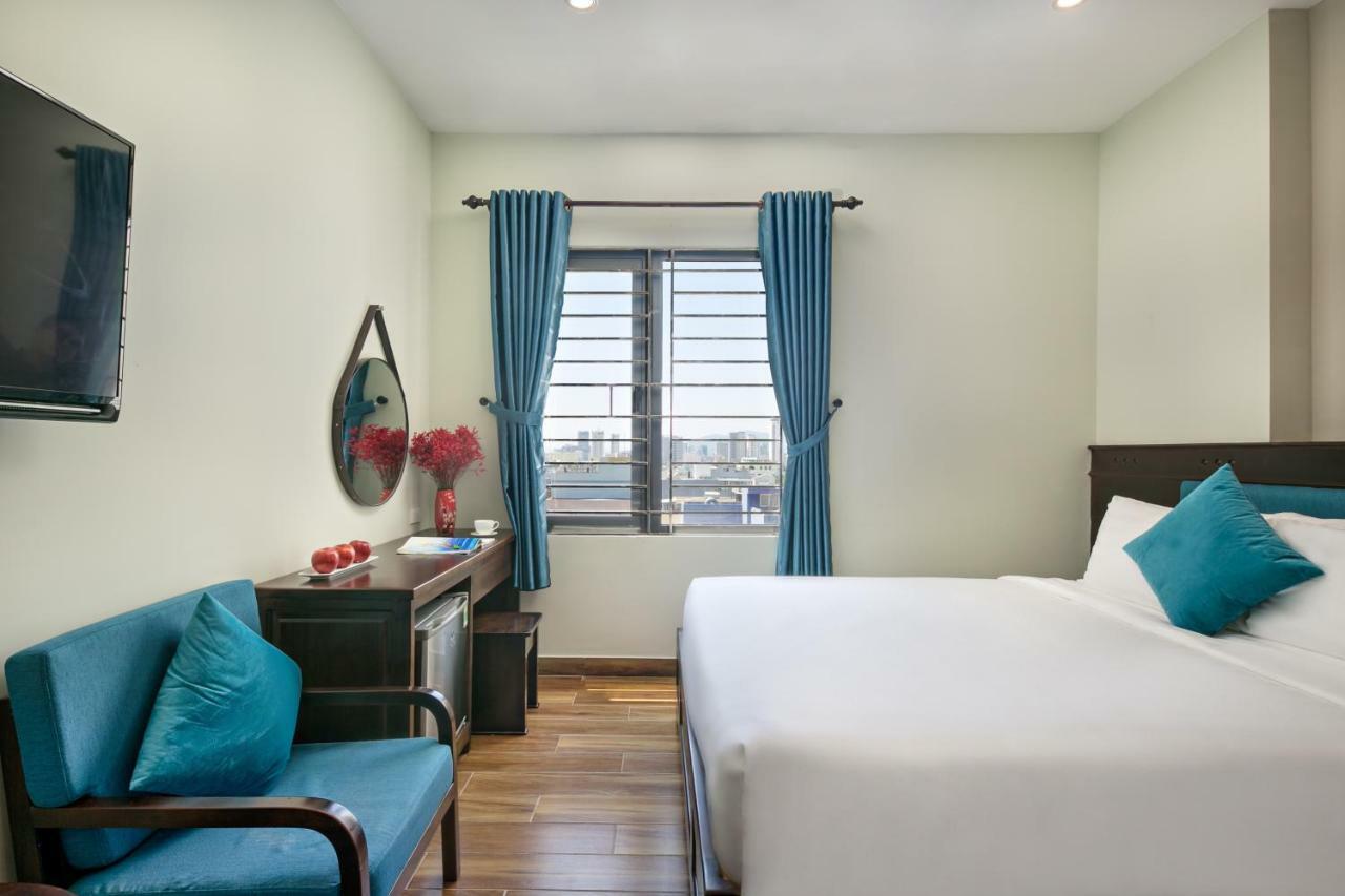 Celina Hotel & Apartment Da Nang Exterior photo